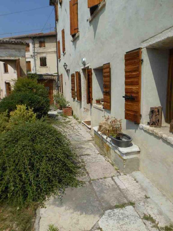 B&B Rosales Borso del Grappa Luaran gambar