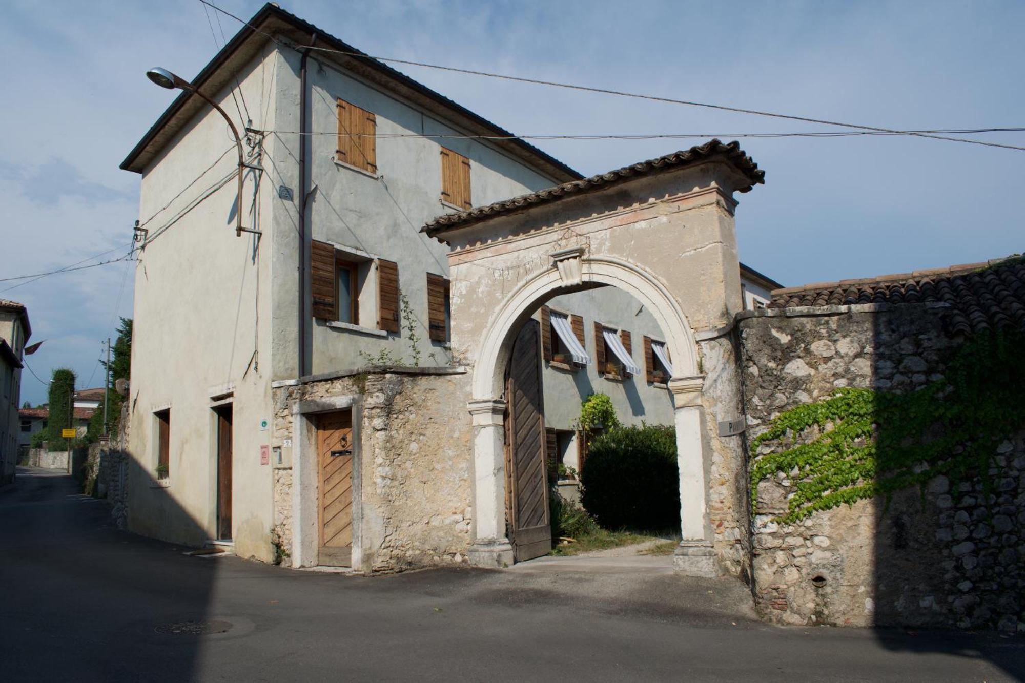 B&B Rosales Borso del Grappa Luaran gambar
