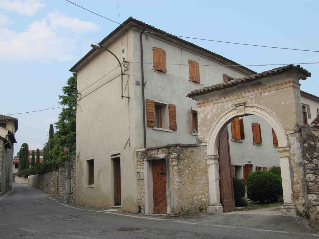 B&B Rosales Borso del Grappa Luaran gambar